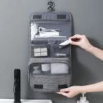 Trousse de toilette qui s’accroche 16