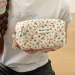 Trousse de toilette tissu matelassé 5