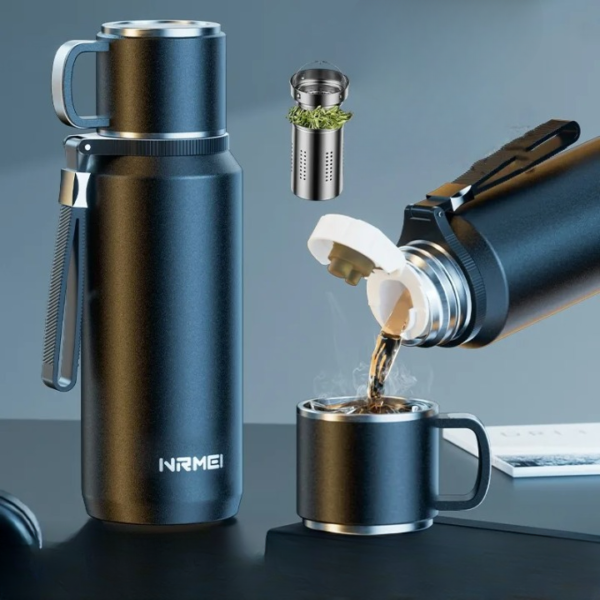 Thermos avec infuseur intégré