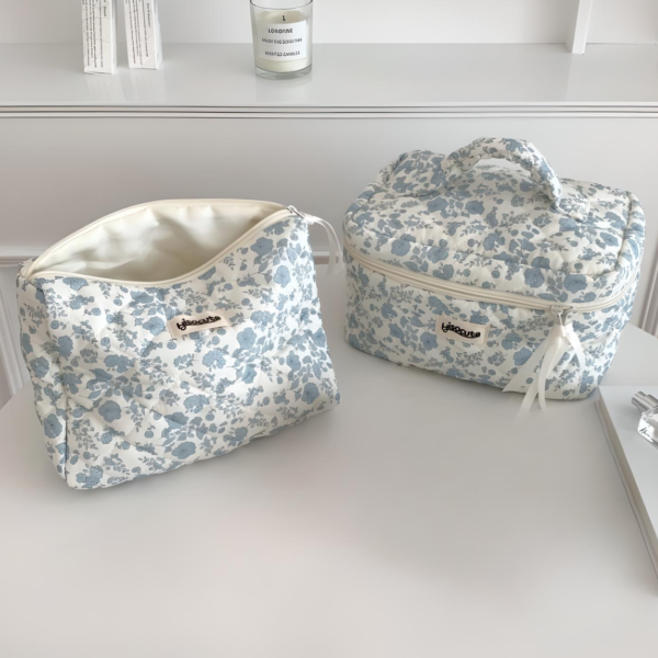 Jolie trousse de toilette femme