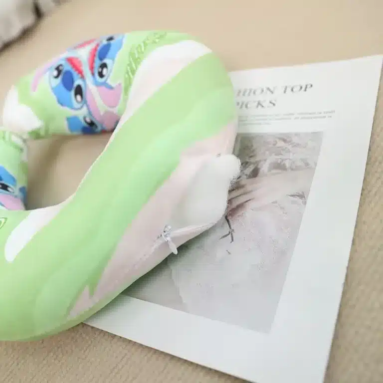 Coussin de voyage Stitch 5