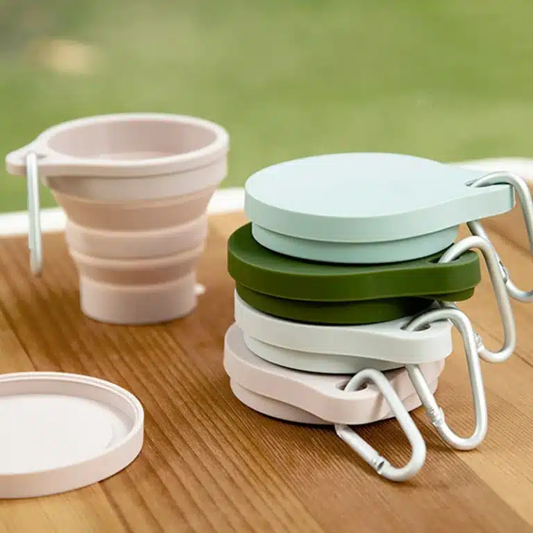Tasse de voyage pliable